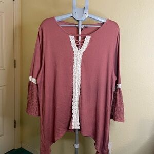 New Directions Blouse, Size 3X, Flared long sleeves